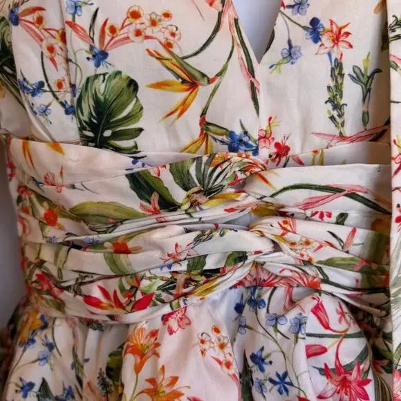 Hellessy Fitted Tie Front Floral Blouse with Ruffled Peplum Plunging V Neck s 2 - Picture 12 of 16